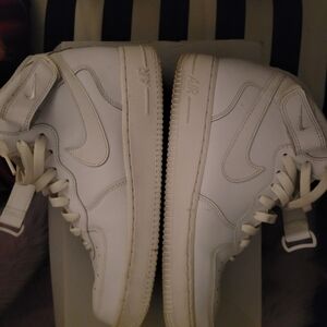 Nike Men’s White High-Top Sneakers